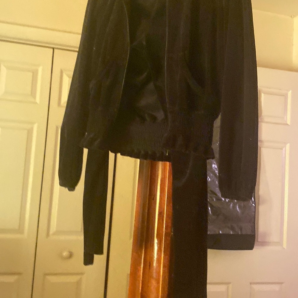 Black valor jogging suit gathered waist